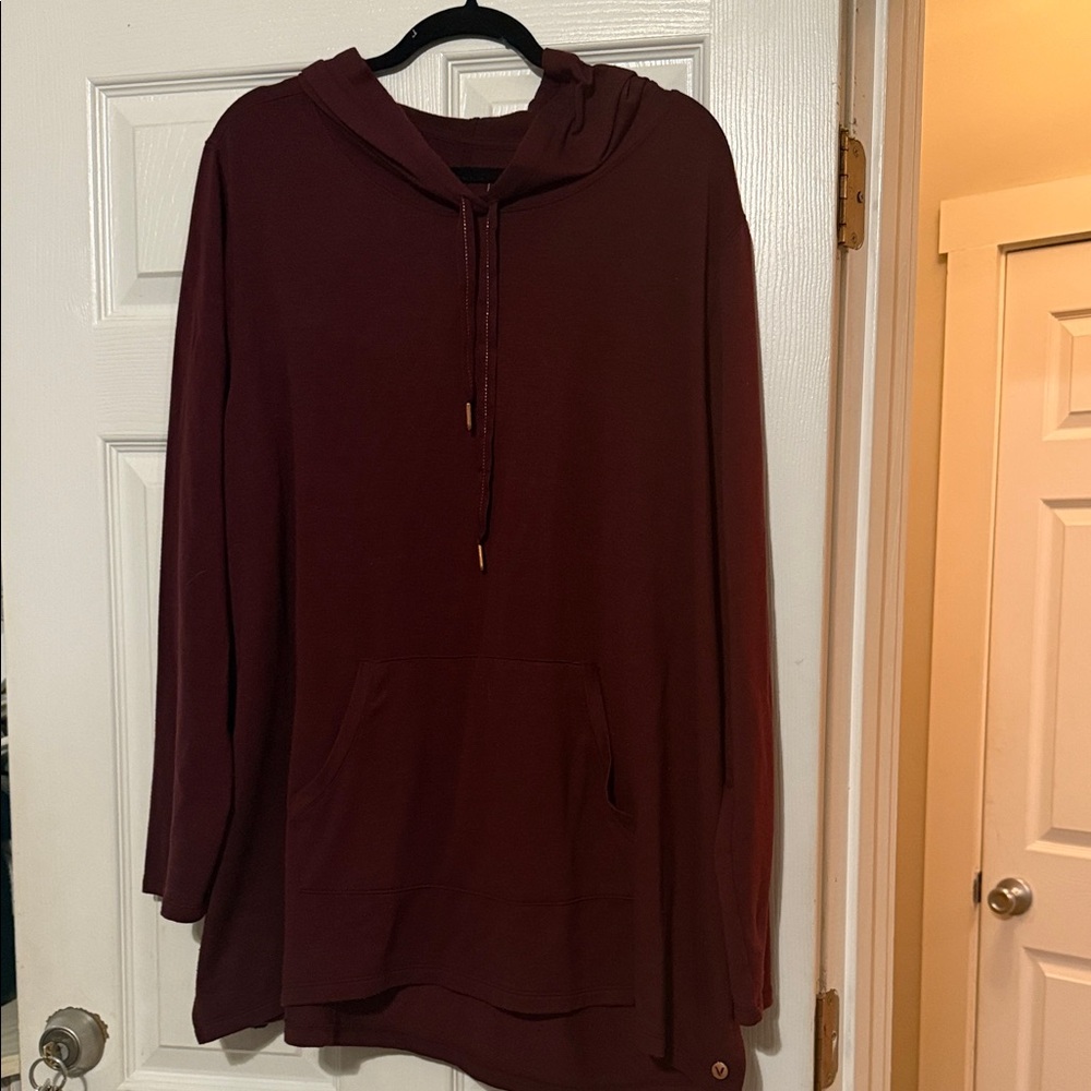 Livi Active Maroon Hoodie Sweatshirt